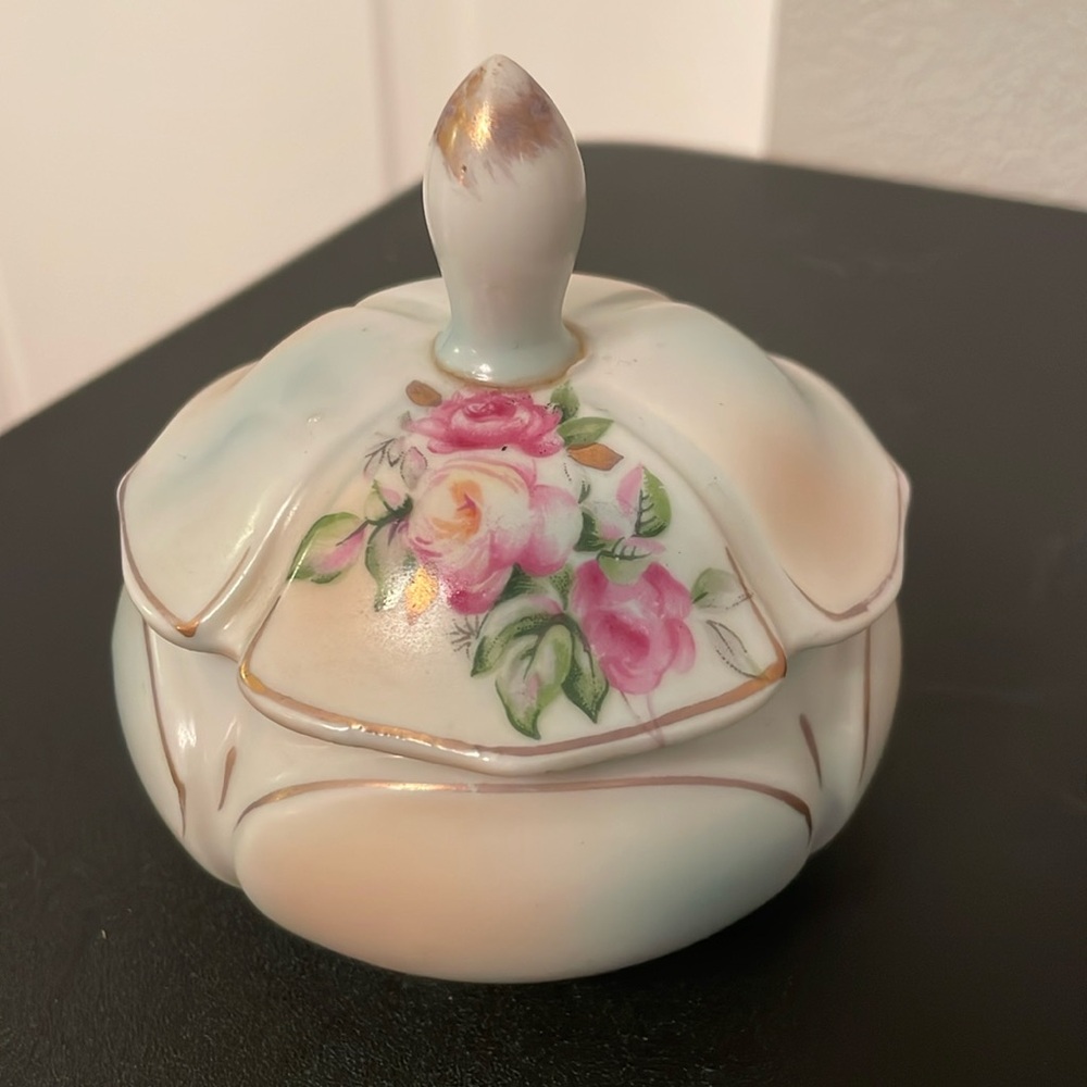 Vintage Rare Thames Hand Painted Porcelain Trinket Dish with Lid No Flaws